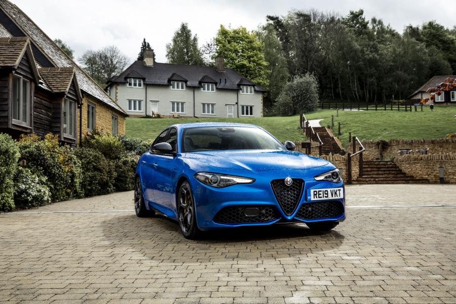  Alfa Romeo Giulia Veloce Ti Q2 (952) 2018 года  (UK) (фото 1 из 21)